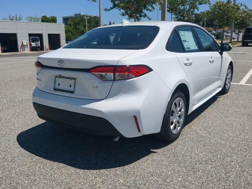 Ice 2026 Toyota Corolla LE