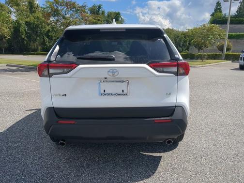 2025 Toyota RAV4 LE