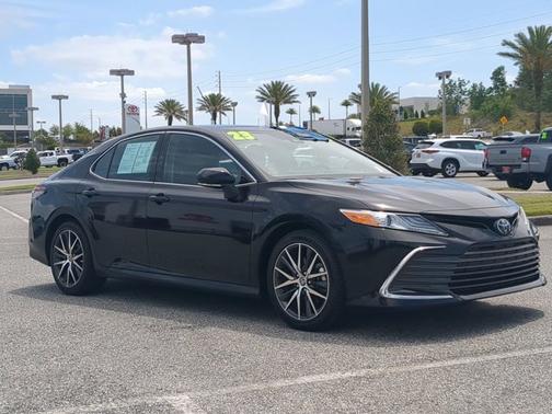 2023 Toyota Camry XLE