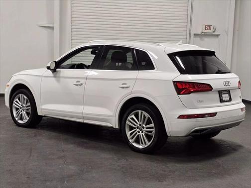 2018 Audi Q5 2.0T Premium Plus