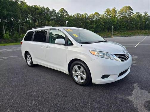 2014 Toyota Sienna SE