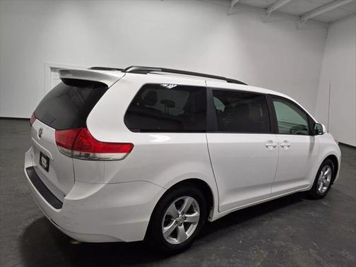 2014 Toyota Sienna SE