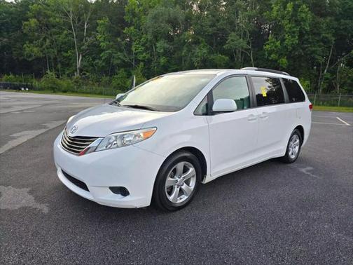 2014 Toyota Sienna SE
