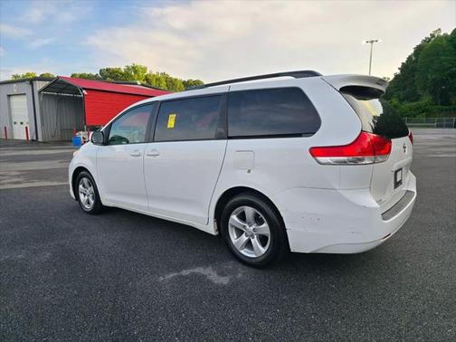 2014 Toyota Sienna SE