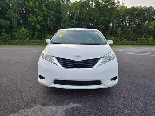 2014 Toyota Sienna SE