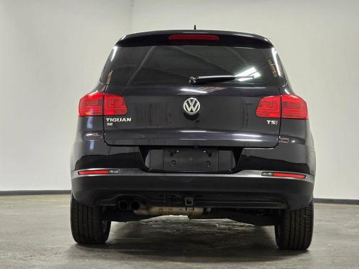 2016 Volkswagen Tiguan SE