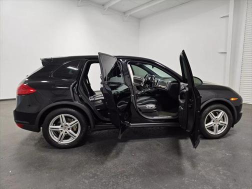 2011 Porsche Cayenne S