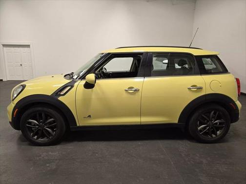 2012 MINI Cooper S Countryman Base