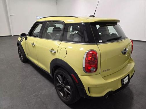 2012 MINI Cooper S Countryman Base