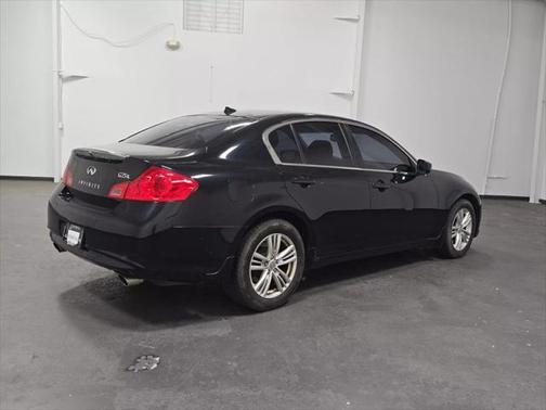 2011 INFINITI G25x Base