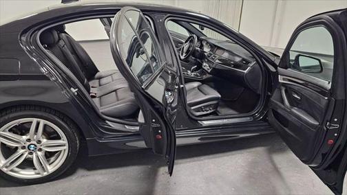 2013 BMW 528 528i Sedan 4D