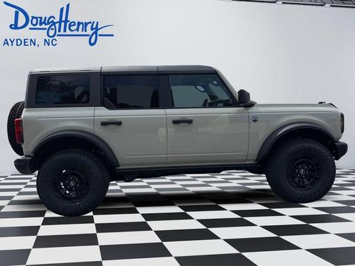 Desert Sand 2026 Ford Bronco Big Bend