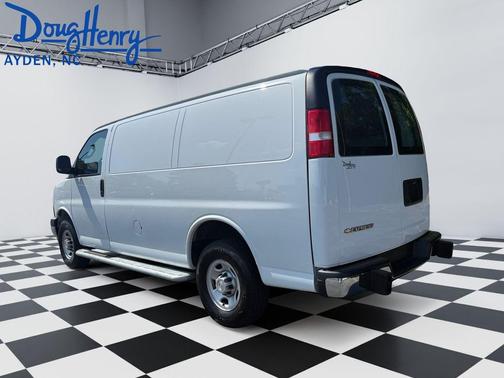Summit White 2024 Chevrolet Express 2500 Work Van