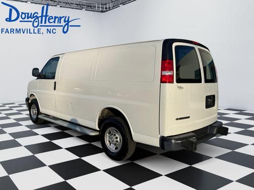 Summit White 2024 Chevrolet Express 2500 Work Van