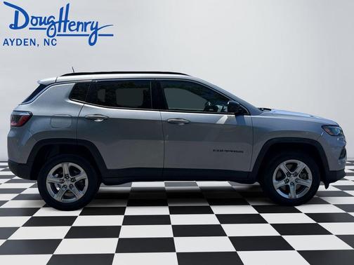 Metallic 2024 Jeep Compass Latitude
