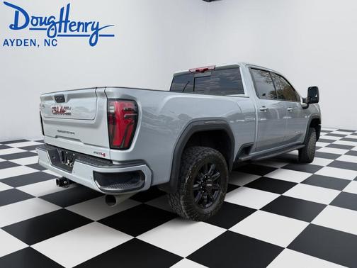 2024 GMC Sierra 2500 AT4