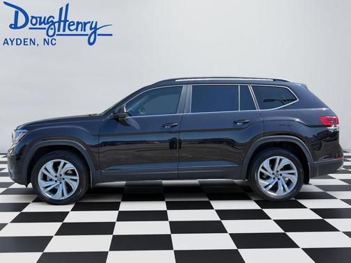 Deep Black Pearl Effect 2021 Volkswagen Atlas 3.6 V6 SE w/ Technology