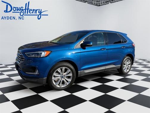 2022 Ford Edge Titanium