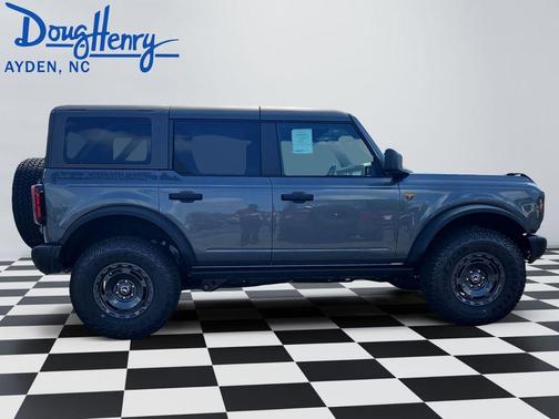 Gray Metallic 2025 Ford Bronco Badlands