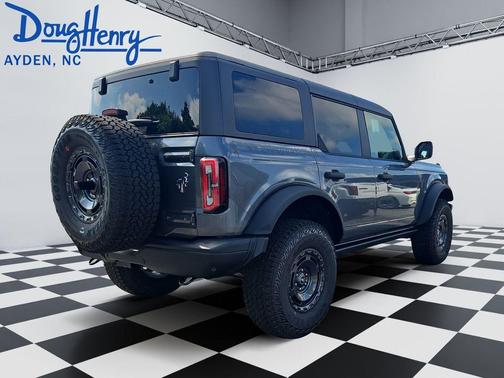 Gray Metallic 2025 Ford Bronco Badlands