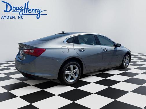 Sterling Gray Metallic 2024 Chevrolet Malibu LT