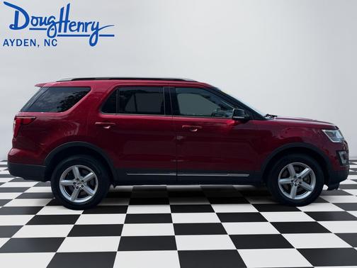 Ruby Red Metallic Tinted Clearcoat 2017 Ford Explorer XLT
