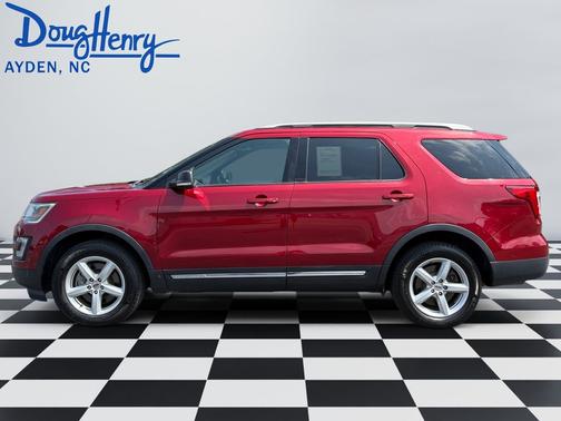 Ruby Red Metallic Tinted Clearcoat 2017 Ford Explorer XLT