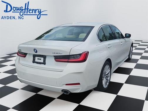 2024 BMW 330e xDrive