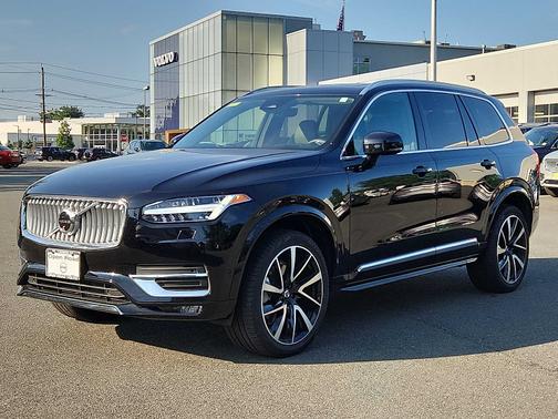 2024 Volvo XC90 B6 Ultimate Bright 6-Seater
