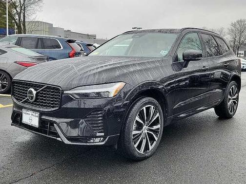 2023 Volvo XC60 Plus