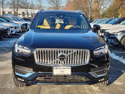 2023 Volvo XC90 B6 AWD Ultimate 7-Seater