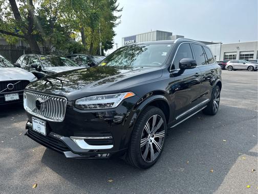 2023 Volvo XC90 B6 AWD Ultimate 7-Seater