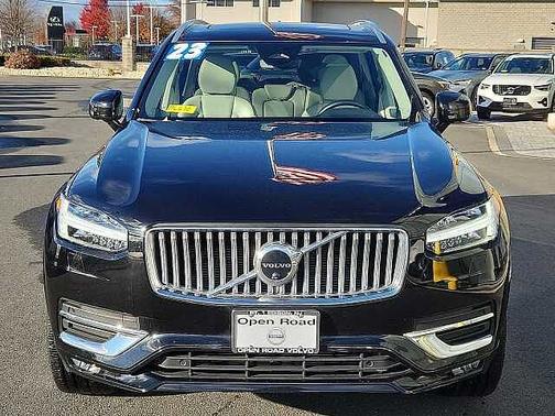 2023 Volvo XC90 Plus