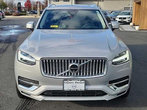 2024 Volvo XC90 Plus