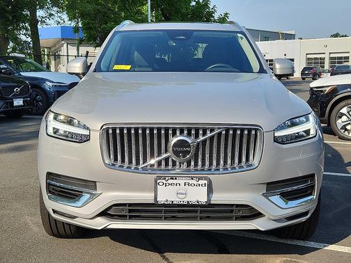 2024 Volvo XC90 Recharge Plug-In Hybrid T8 Plus Bright 7-Seater