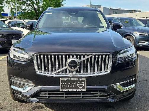 Onyx Black 2024 Volvo XC90 B6 Ultimate Bright 7-Seater