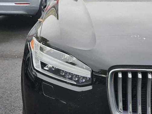 Onyx Black 2024 Volvo XC90 B6 Ultimate Bright 7-Seater