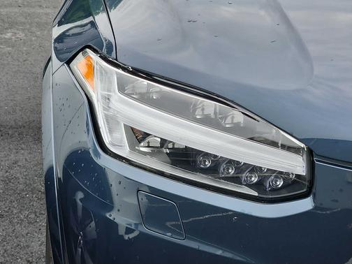 2023 Volvo XC90 B6 AWD Plus 7-Seater