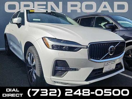 Crystal White 2023 Volvo XC60 Core
