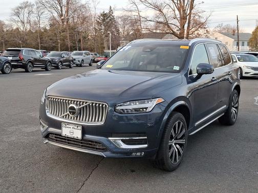 2023 Volvo XC90 B6 AWD Plus 7-Seater