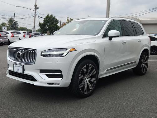 2023 Volvo XC90 B6 AWD Ultimate 7-Seater
