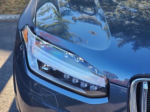 2024 Volvo XC90 Recharge Plug-In Hybrid T8 Plus Bright 7-Seater