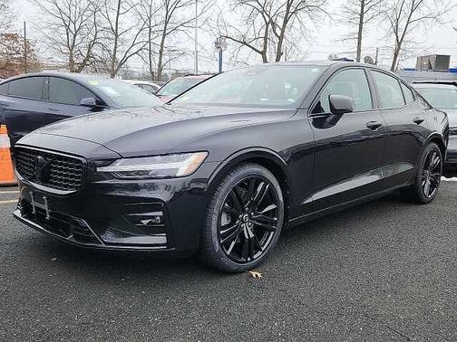 2023 Volvo S60 Core