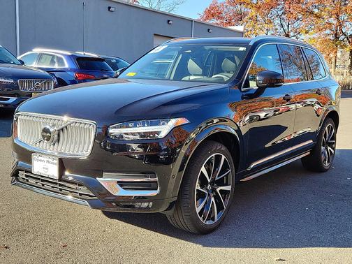 2023 Volvo XC90 B6 AWD Plus 7-Seater