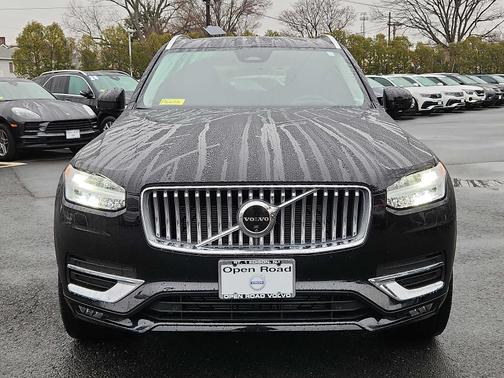 2024 Volvo XC90 B6 Ultimate Bright 6-Seater
