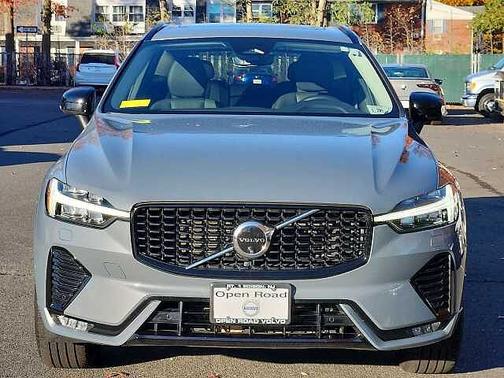 2024 Volvo XC60 Plus