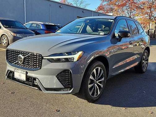 2024 Volvo XC60 Plus