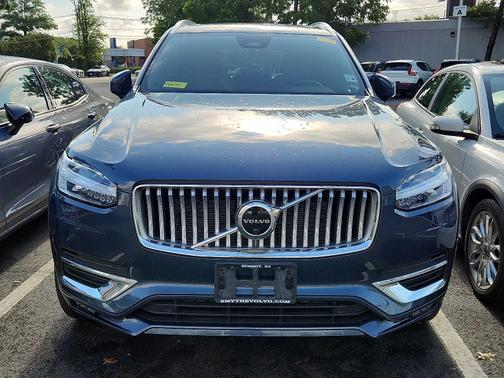 2023 Volvo XC90 B6 AWD Plus 7-Seater