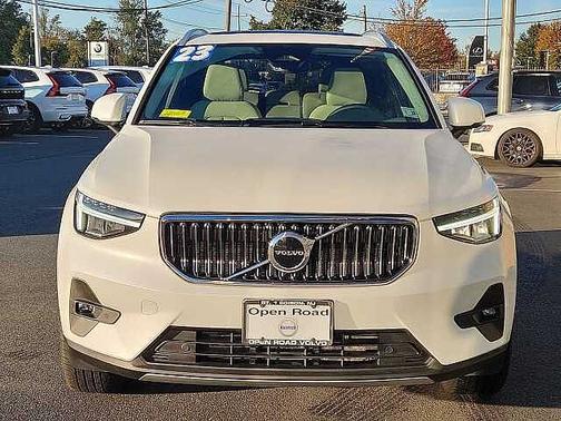 2023 Volvo XC40 Plus