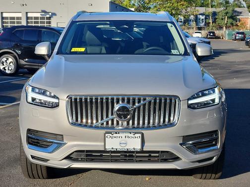 2024 Volvo XC90 Recharge Plug-In Hybrid T8 Plus 6-Seater
